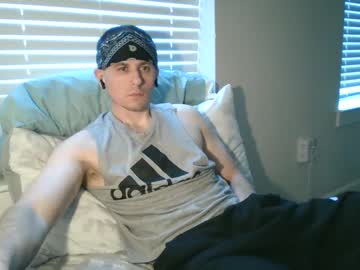 Wannagetwitu Chaturbate stream image from July 24, 2025