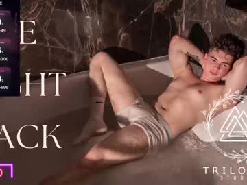 Kev_Zapata Chaturbate stream image from July 24, 2025