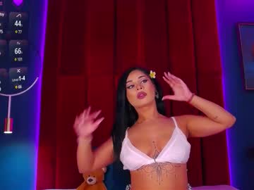 Madyluxx Chaturbate stream image from July 24, 2025