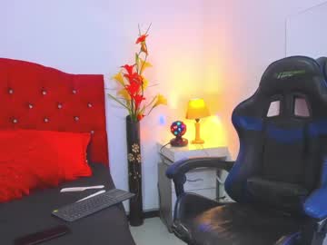 Andyshaaw Chaturbate stream image from July 24, 2025
