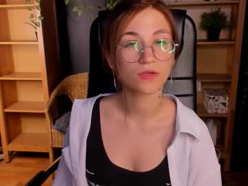 Moon13152 Chaturbate stream image from July 24, 2025