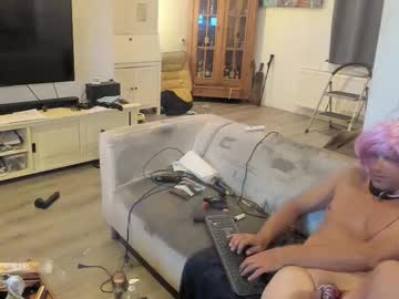 Sissyslavepetra Chaturbate stream image from July 24, 2025