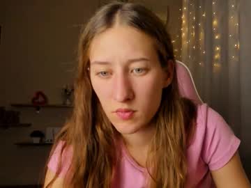 Adellqueen Chaturbate stream image from July 24, 2025