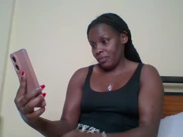 Queen20256 Chaturbate stream image from July 24, 2025