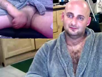 Twardyidlugi Chaturbate stream image from July 24, 2025