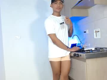 Mike_Harvey1 Chaturbate stream image from July 24, 2025