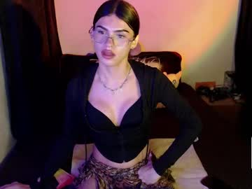 Alice_M00nn Chaturbate stream image from July 25, 2025