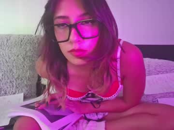 Lucygracexo Chaturbate stream image from July 25, 2025