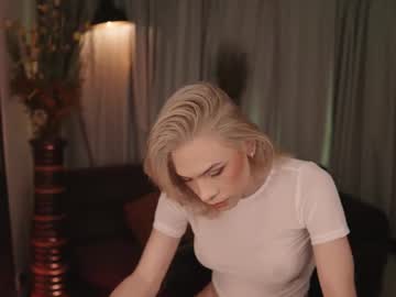 Thea_Ome Chaturbate stream image from July 25, 2025