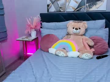Curvy_Dynamite Chaturbate stream image from July 25, 2025