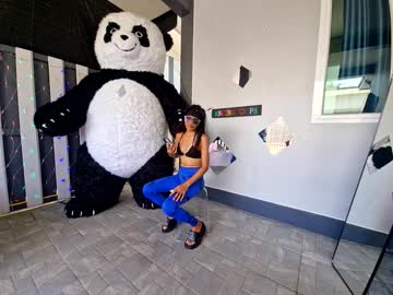 Candylovedady Chaturbate stream image from July 25, 2025