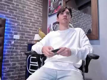 Matteo12_ Chaturbate stream image from July 25, 2025