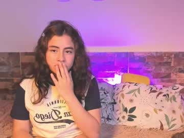 Antonia_Uwu Chaturbate stream image from July 25, 2025