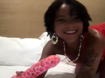 Divinelaady Chaturbate stream image from July 25, 2025