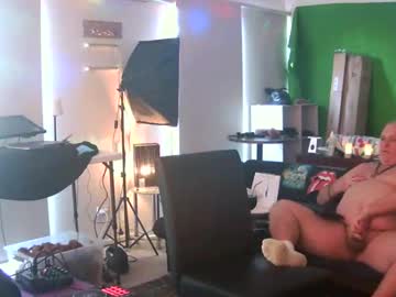 Goldyguy011 Chaturbate stream image from July 25, 2025
