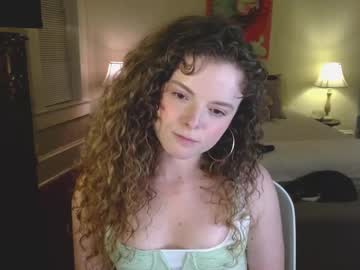 Knowlita Chaturbate stream image from July 25, 2025