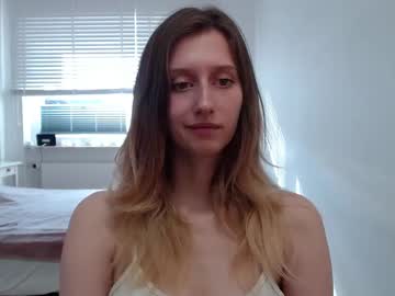 Luna_Xsensual Chaturbate stream image from July 25, 2025