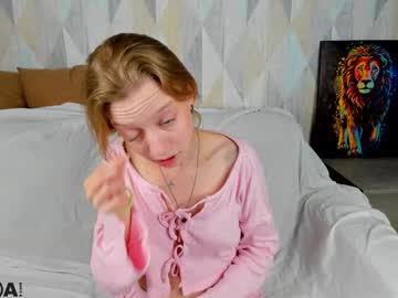 Michelle_Blond Chaturbate stream image from July 25, 2025