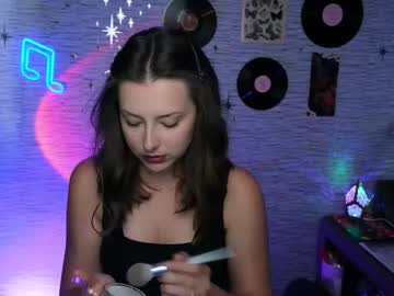 Glo_Lo Chaturbate stream image from July 25, 2025