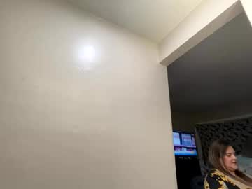 Queenb28877314114 Chaturbate stream image from July 25, 2025