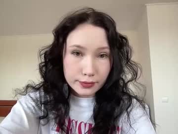 1snowqueen Chaturbate stream image from July 25, 2025