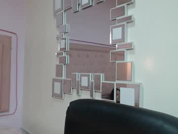 Mayamoira Chaturbate stream image from July 25, 2025