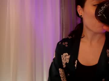 Mandyonline Chaturbate stream image from July 25, 2025
