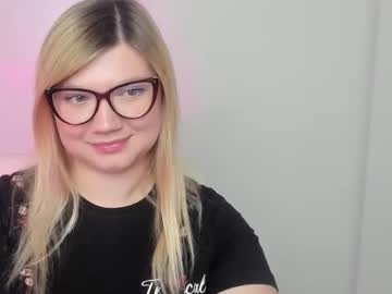 Molly_Moree Chaturbate stream image from July 25, 2025