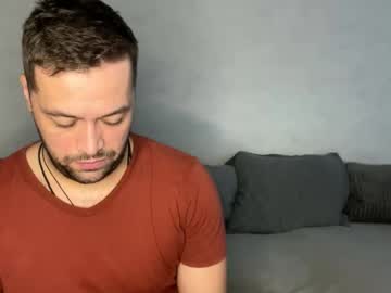 Deeplookscouple Chaturbate stream image from July 25, 2025