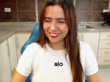 Heidy_Wells Chaturbate stream image from July 25, 2025