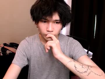 Rennuts Chaturbate stream image from July 25, 2025
