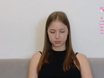 Nicolecollard Chaturbate stream image from July 25, 2025
