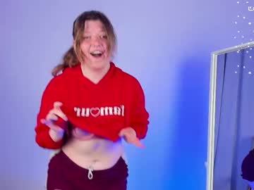 Salut_Love Chaturbate stream image from July 25, 2025