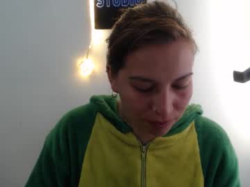 Cloepussy Chaturbate stream image from July 25, 2025