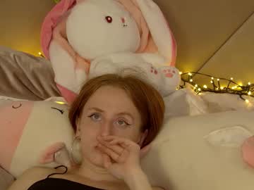 Maryvarum Chaturbate stream image from July 25, 2025