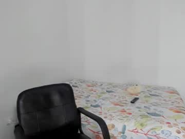Andrea_Loaiza2 Chaturbate stream image from July 25, 2025