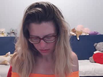 Shy_Moony Chaturbate stream image from July 25, 2025