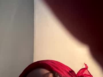 Wetbri45 Chaturbate stream image from July 25, 2025
