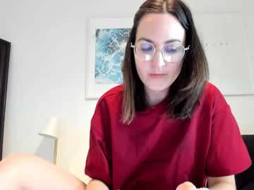 Cleolane Chaturbate stream image from July 25, 2025