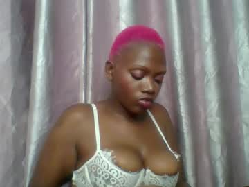 Queen_Lov4 Chaturbate stream image from July 25, 2025