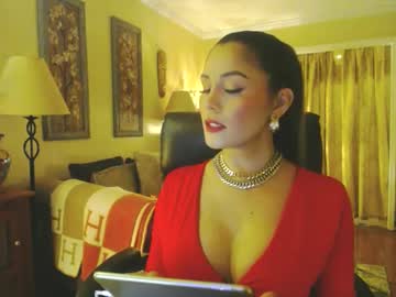 Missbrownx Chaturbate stream image from July 25, 2025