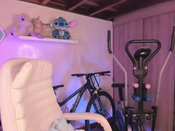 Nattasha_09 Chaturbate stream image from July 26, 2025
