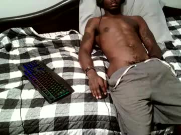 Parlaytellio Chaturbate stream image from July 26, 2025