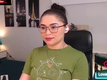 Hemma_Frost Chaturbate stream image from July 26, 2025