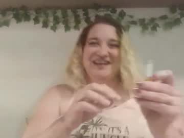 Synstresslily Chaturbate stream image from July 26, 2025