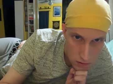 Petervideos Chaturbate stream image from July 26, 2025