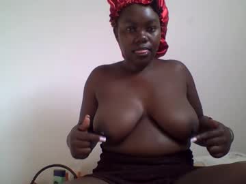 Beautybanks Chaturbate stream image from July 26, 2025