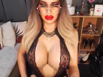 Bigbomblhoraine Chaturbate stream image from July 26, 2025