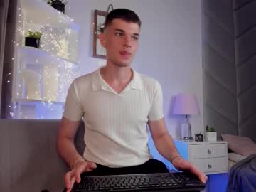 Franklinow Chaturbate stream image from July 26, 2025
