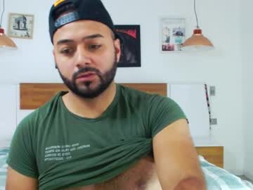 Axxel_Chris Chaturbate stream image from July 26, 2025